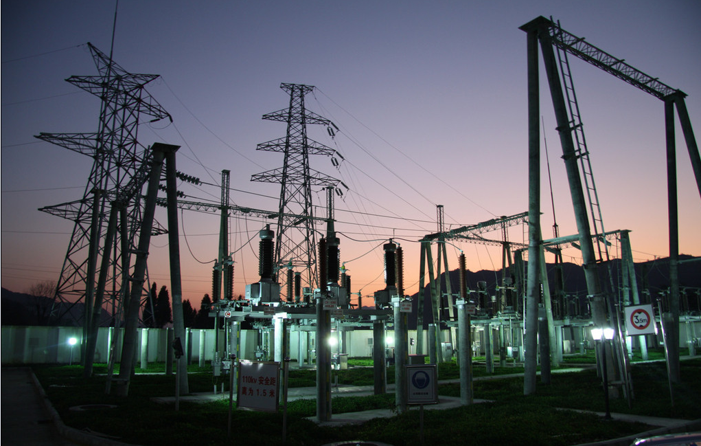 保定伊諾爾電氣出口印尼發(fā)電機(jī)中性點電阻柜順利發(fā)貨，將于13日抵達(dá)上海港進(jìn)倉裝船